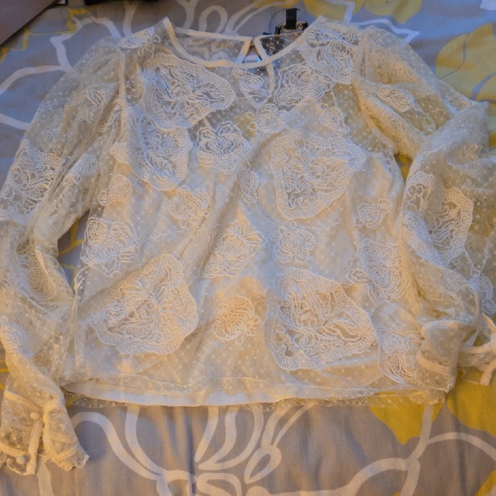 Express Ivory Lace Long-Sleeve Blouse
